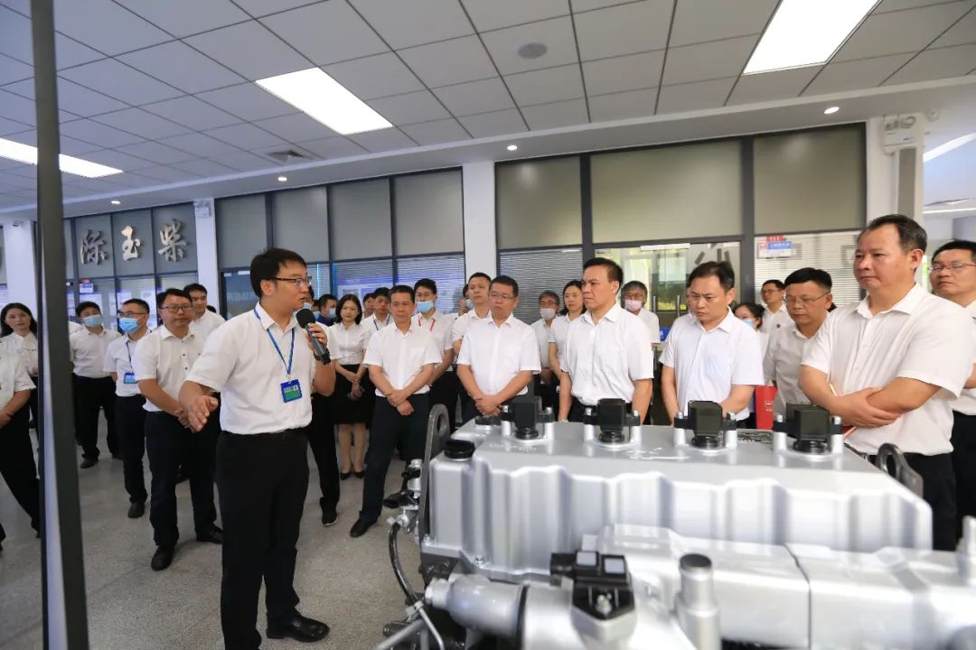 玉柴“全國科技工作者日”活動(dòng)暨公司新一批重大科技項(xiàng)目啟動(dòng)大會(huì)圓滿結(jié)束！