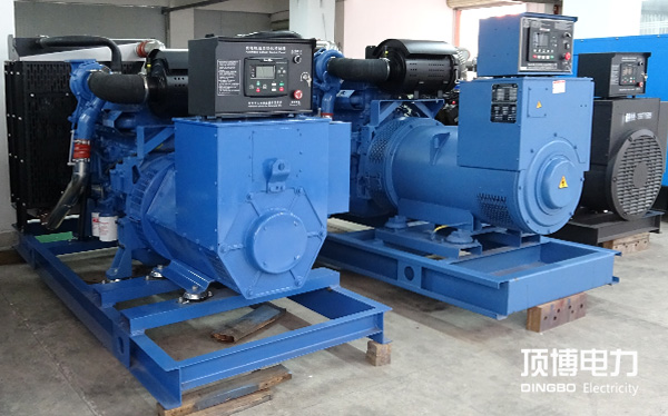 穩(wěn)定電力的新選擇：頂博柴油發(fā)電機(jī)組高效應(yīng)對(duì)暴雨、干旱等極端天氣